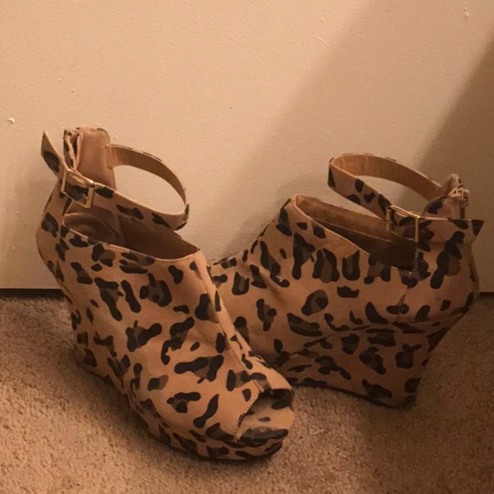 Leopard Print Wedges